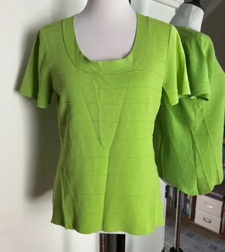 Cable & Gauge Large Green Top