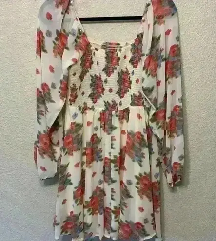 White floral smocked mini dress sz L summer wedding guest bridal shower feminine Size L