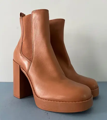 Gianni Bini Ah-Mazed Caramel Brown Leather Block Heel Platform Chelsea Boots