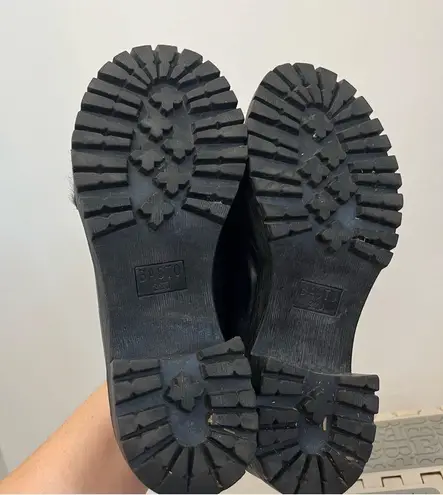 Batso Loafers black with heel and bow size 220 (5.5) rare