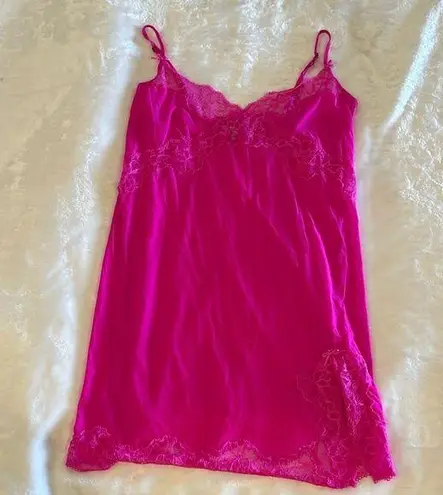 Victoria's Secret 🩷✨VTG Y2K Victoria Secret Hot Pink Lace Slip Dress in L