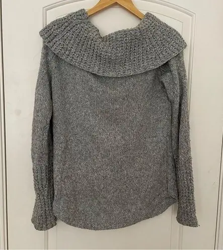 Abercrombie & Fitch  Light Grey Long Sleeve Off Shoulder Chunky Sweater - Image 1