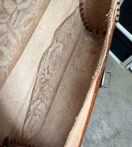 Handmade Vintage Tooled Leather Purse Made in Mexico