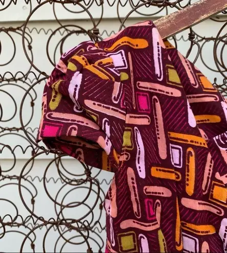 Vintage 60s 70s Art Deco Op Art Geometric Lines cap sleeve fitted dress Orange