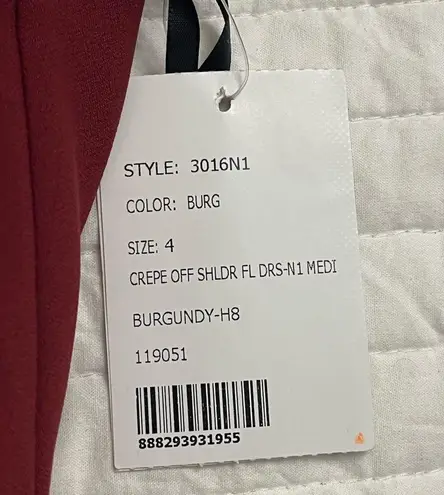 NWT Dessy Collection burgundy formal / bridesmaid maxi dress Red Size 4