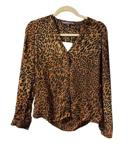 Guess  ANIMAL PRINT OPEN BACK BUTTON DOWN SHIRT