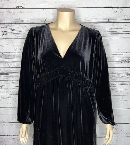 Lane Bryant  Size 26/28 Black Velvet V-Neckline Empire Waist Fit & Flare Dress