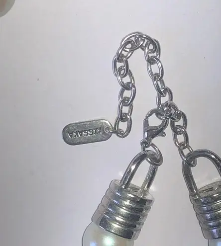 Kissaka Brand Elegant White Chunky Faux Pearl Necklace