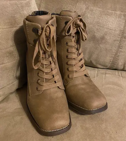 Crown Vintage Holliss Lace Up Ankle Boots | Booties Tan Size 7