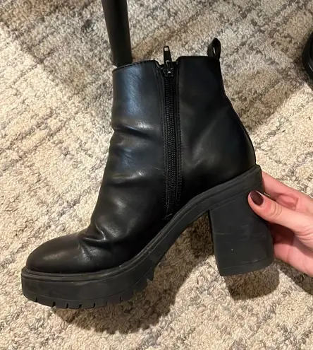 Steve Madden Black Platform Boots 