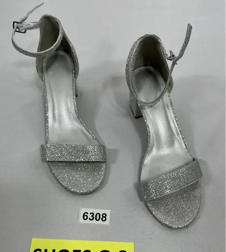 Womans Formal Sandals 8.5 Silver Open Toe Buckle Block Heel