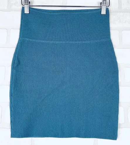Babaton Aritzia Sculpt Knit Mini Skirt Blue, Size Medium, Excellent Condition