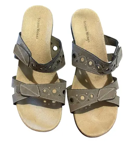 Studio Works adjustable strap taupe faux suede stacked heel slide sandals 11
