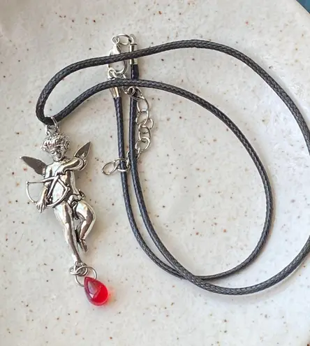 Handmade aesthetic vintage goth romance angel/cherub simple necklace👼❤️