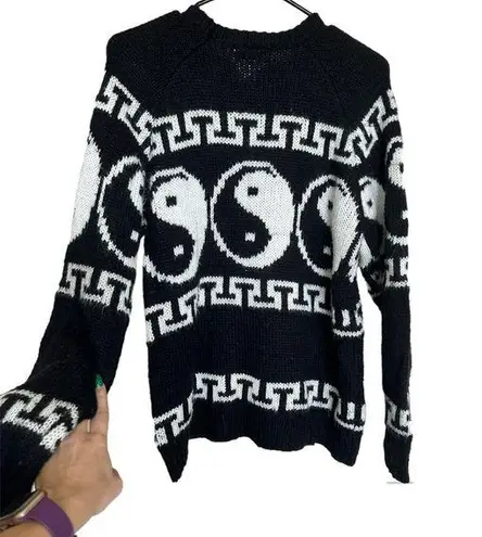 Cooke Collective Chunky Oversized Black & White Small Sweater