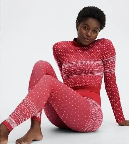 Fabletics  Seamless Fair Isle Set Long Sleeve Top + Leggings