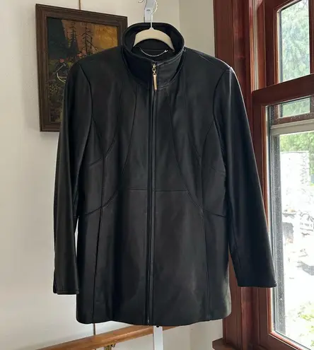 Ellen Tracy 100% genuine Black Leather Jacket lined with pockets
