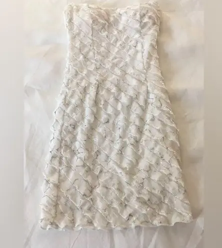 Love Culture Size Small  White Metallic Silver Tiered Ruffle Bodycon Dress EUC