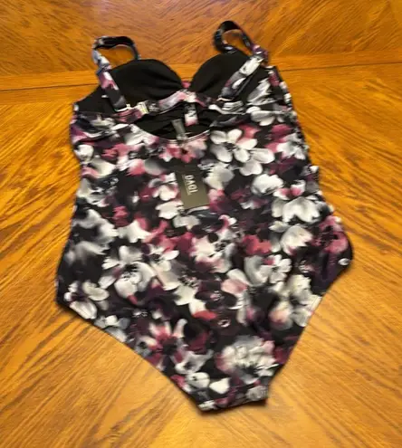 Sweetheart Neckline Backless One Piece Swimsuit