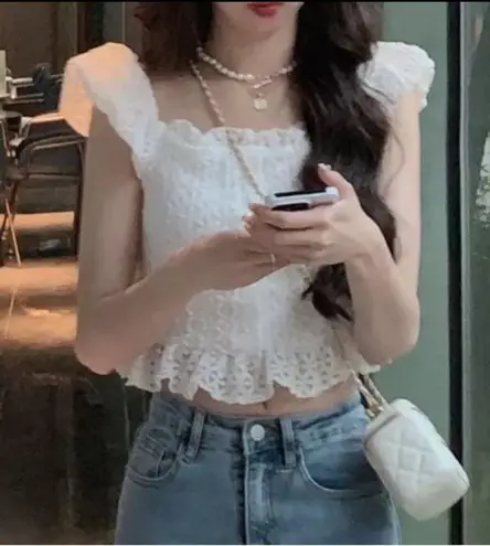 Japanese Kawaii Style White Lace Ruffle Heart Buttoned Pelpum Tank Top Blouse