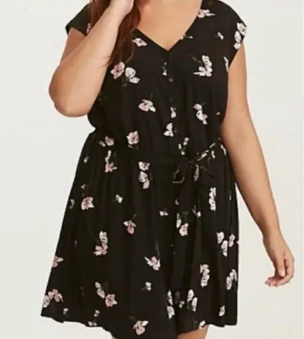 Torrid  Black Pink Floral‎ Open Tie Back V Neck Shorts Tie Belt Romper 1X