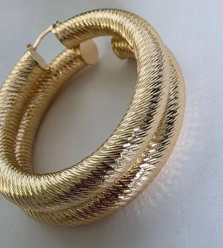 Gold Chunky Round Swirl Hoop Earrings