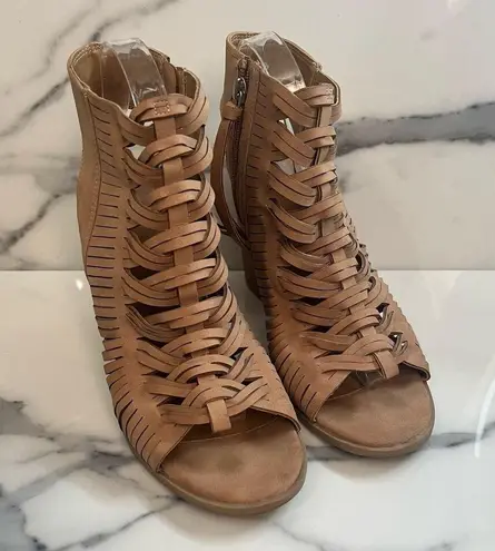 DV | Women's Neutral Brown Weave Peep Toe Block Heel Bootie Sandals Sz 9 Tan