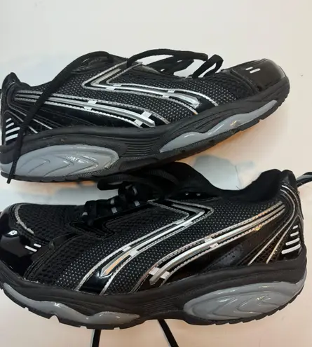 Avia Aspire With Dri Logic Size 10