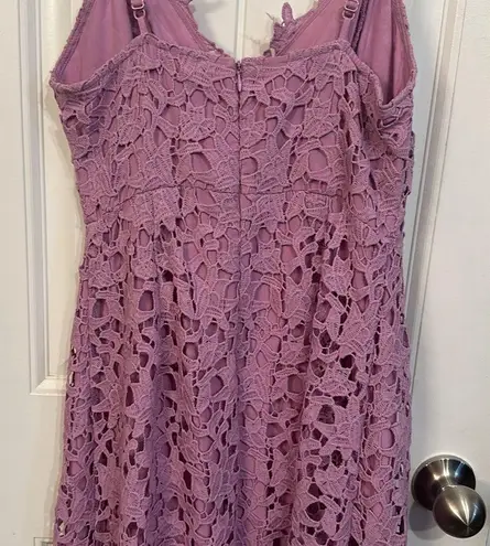 ASTR  the Label Lace A Line Midi Dress Size Medium Purple