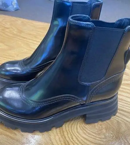 Alexander McQueen Chelsea Boots Women's 40.5 Black Patent Leather Block Heel S32