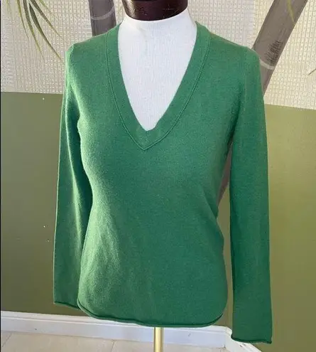 J.Crew  wool cashmere blend long sleeve green V-neck sweater