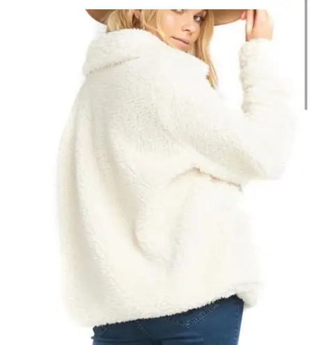 Show Me Your Mumu  Kassidy Faux Fur Pullover Zip Sweater in Cream