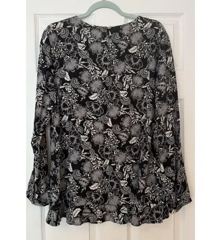 J Jill NWT Sz LG Black White Tropical Floral HiLo Popover Blouse Ruffle Peasant