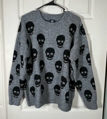 Bobeau Gray Skull Pattern Crewneck Sweater