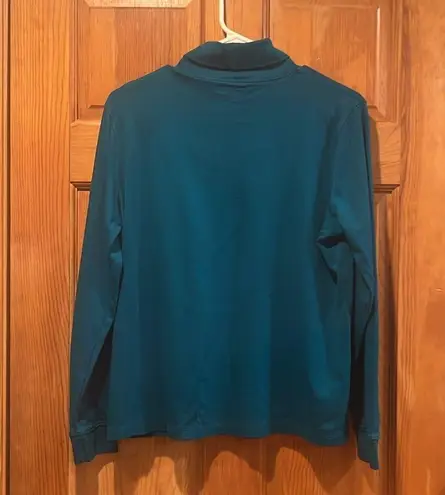 L.L.Bean  women’s  teal turtle neck size large .