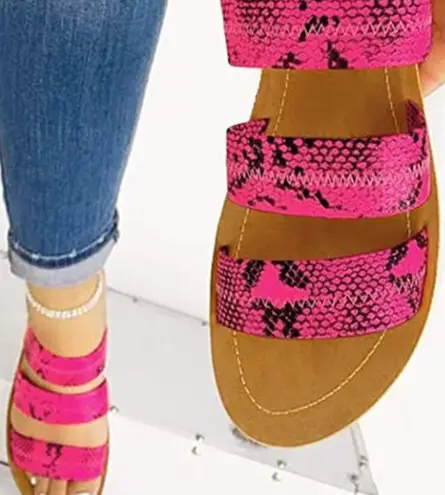 Womens Triple Strap Hot Pink and Black faux leather Snakeprint sandal sz 7