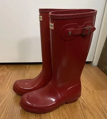 Hunter  Red Tall Rubber Glossy Rain boots winter boots size US 6 women