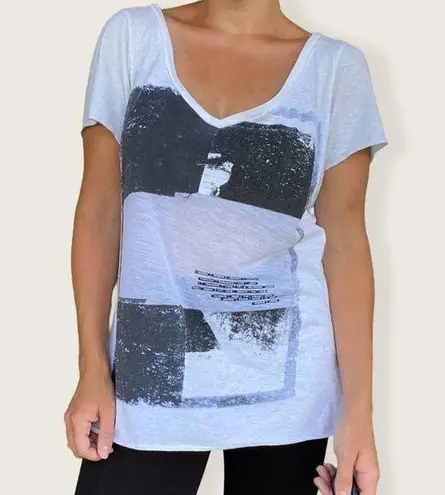 2nd Sunday T Shirt Graphic Short Sleeve V Neck Size Small White