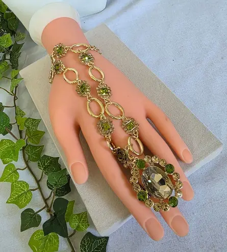 Boutique Gold with Green Crystal Stones Glam Ankle Bracelet