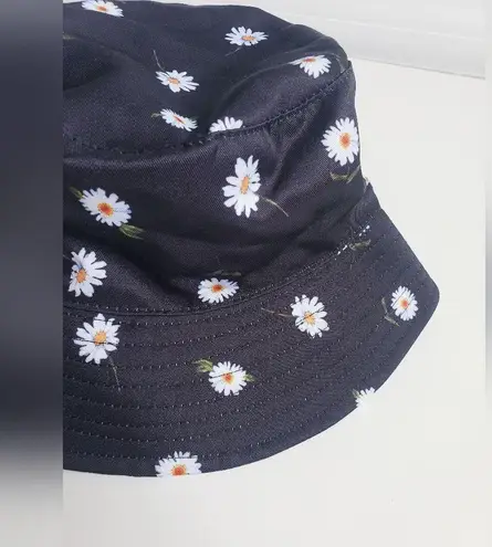 Alice + Olivia  Reversible Bucket Hat New Floral Print