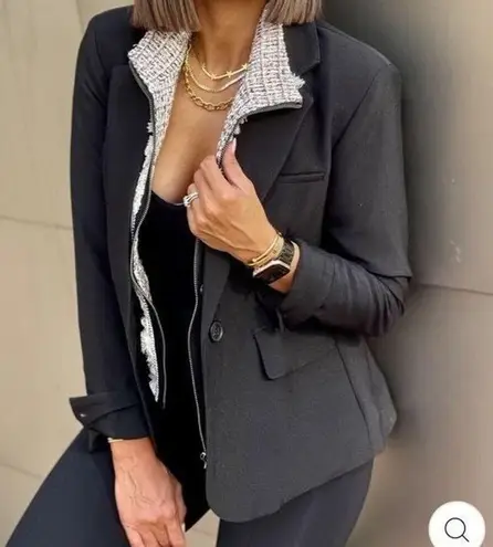 FATE. Black one button Blazer tweed removable insert Size Small NWT 2 in 1