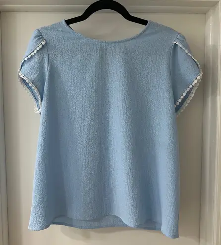 Emery Rose Light Blue Cap Sleeve Top with White Trim, Size L Size L