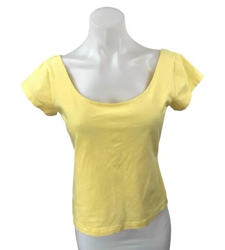 Worth Women's Yellow Short Sleeve Scoop Neck Casual T Shirt Tee Top Size S
