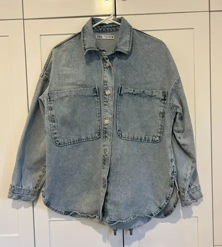 ZARA Lightwash Denim Jacket