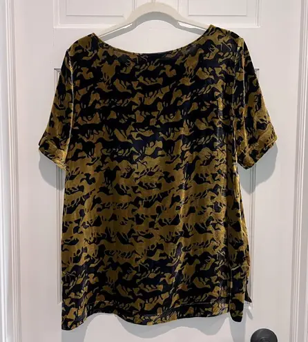 Sundance Roaming Dreams Velvet Silk Blend Top Tee Blouse Medium Horse Print
