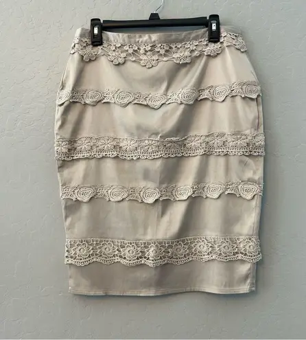 Downeast basics silver satin pencil skirt with crochet lace size medium