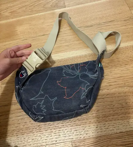 Champion Fanny Pack