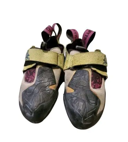 La Sportiva Skwama Climbing Shoes Women 6.5 FOR PARTS OR REPAIR NEED RESOLING