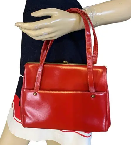 VINTAGE CIRCA 1960’S JANA RED LEATHER KISS LOCK SATCHEL BAG W/CHANGE PURSE