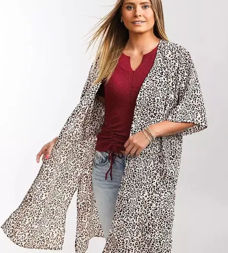 Daytrip  Animal Print open front Kimono ivory taupe size medium - Image 1